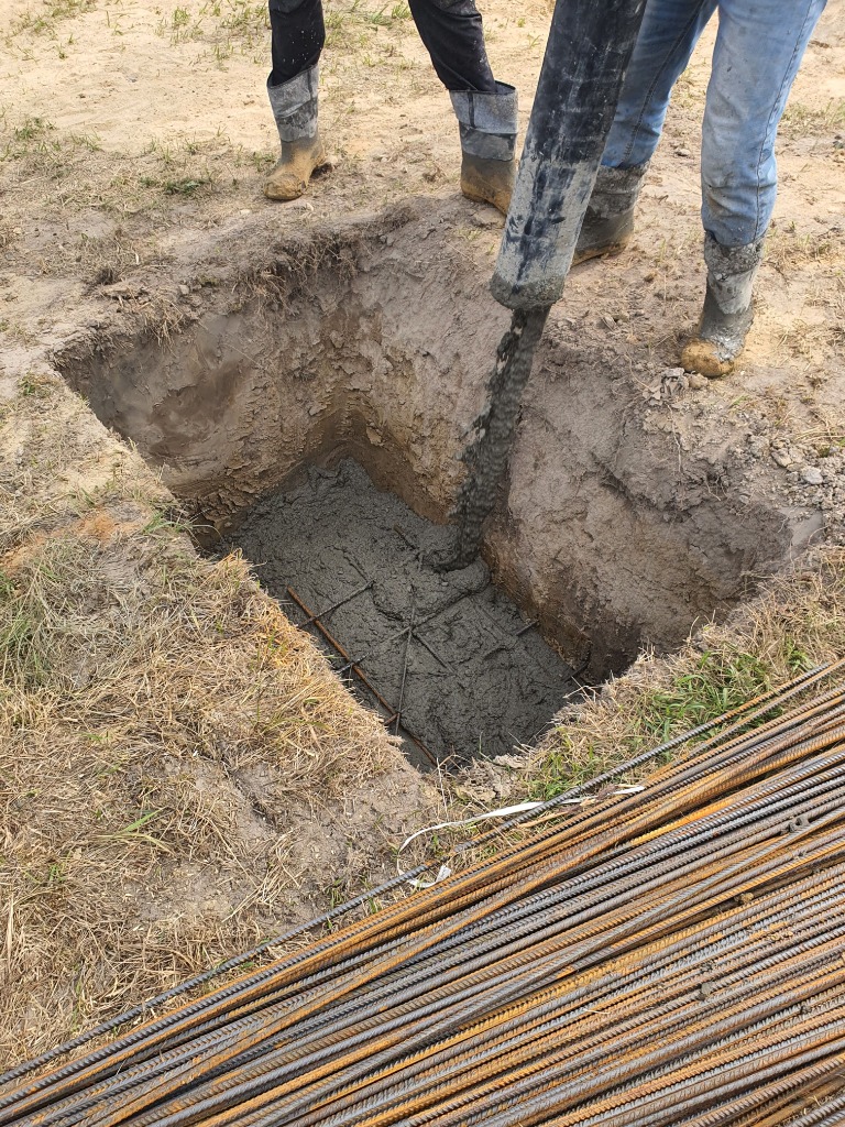 Ground Line Readymix Concrete Pumping Pipeline in Action Bletchley