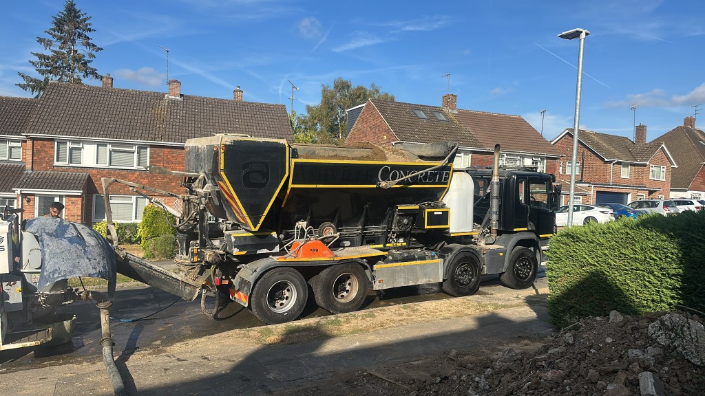 Readymix Concrete Discharge Hopper Bletchley