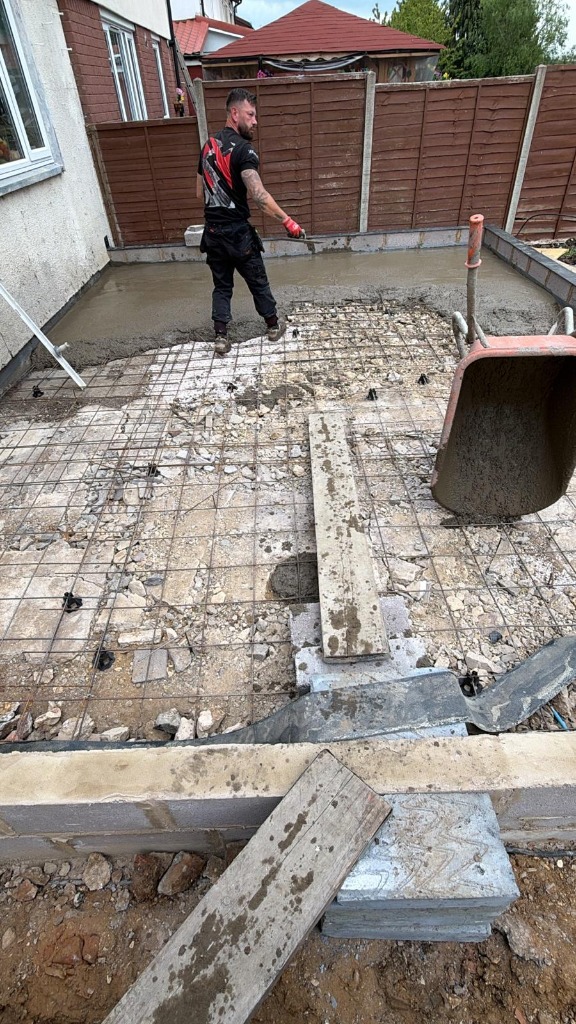 On-Site Volumetric Readymix Concrete Slab Pouring Bletchley