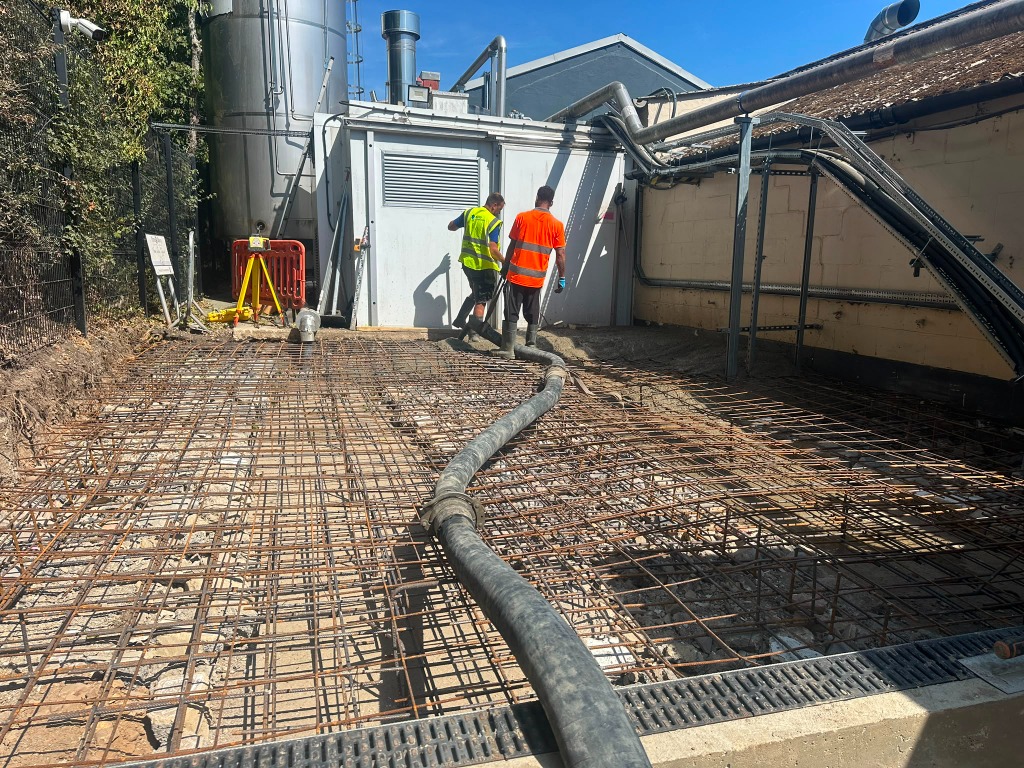 Ground Line Readymix Concrete Pumping Pipeline in Action Bletchley